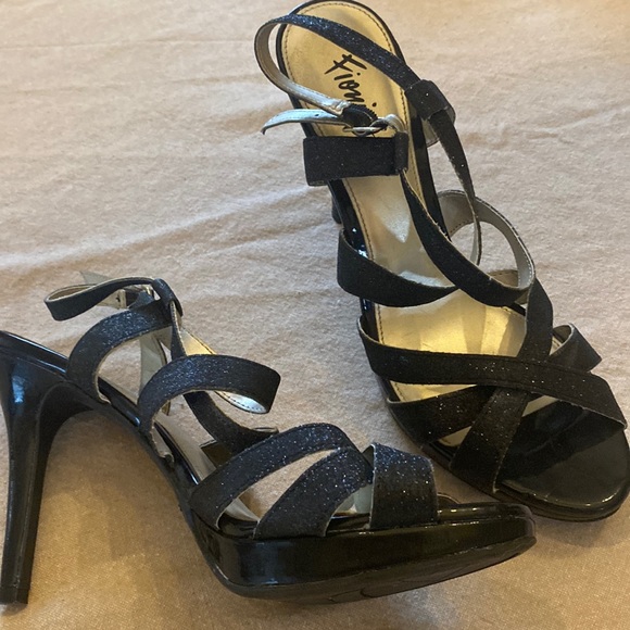 FIONI Clothing Shoes - 💙2/$15 or 3/$20 - sparkly heels